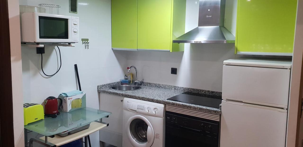 Apartamentos Salamanca Puerta Zamora, Centro, Wifi Con Salon Y 2 Dormitorios, Parking Bagian luar foto