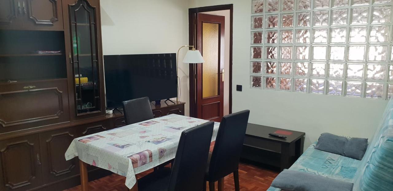 Apartamentos Salamanca Puerta Zamora, Centro, Wifi Con Salon Y 2 Dormitorios, Parking Bagian luar foto