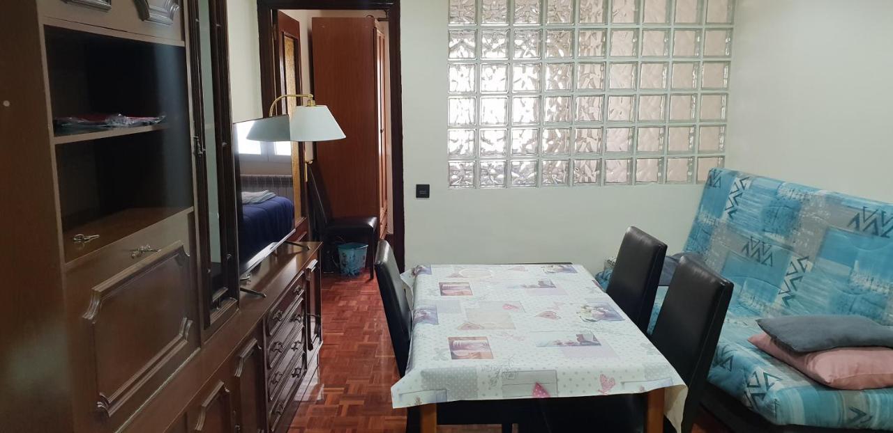 Apartamentos Salamanca Puerta Zamora, Centro, Wifi Con Salon Y 2 Dormitorios, Parking Bagian luar foto