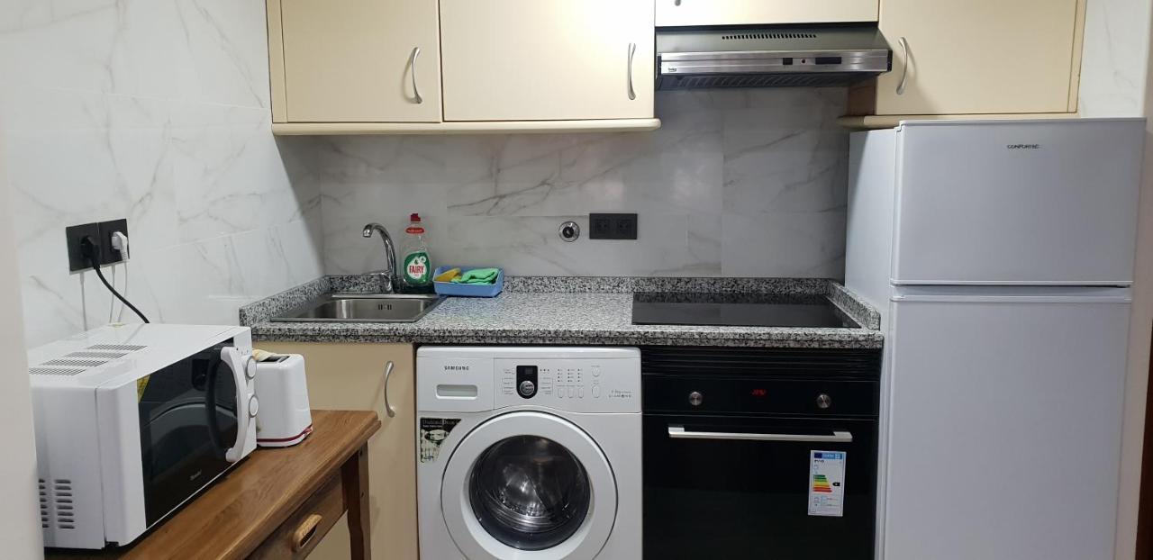 Apartamentos Salamanca Puerta Zamora, Centro, Wifi Con Salon Y 2 Dormitorios, Parking Bagian luar foto